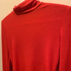SHEIN - Red long sleeve turtle neck - WOMEN